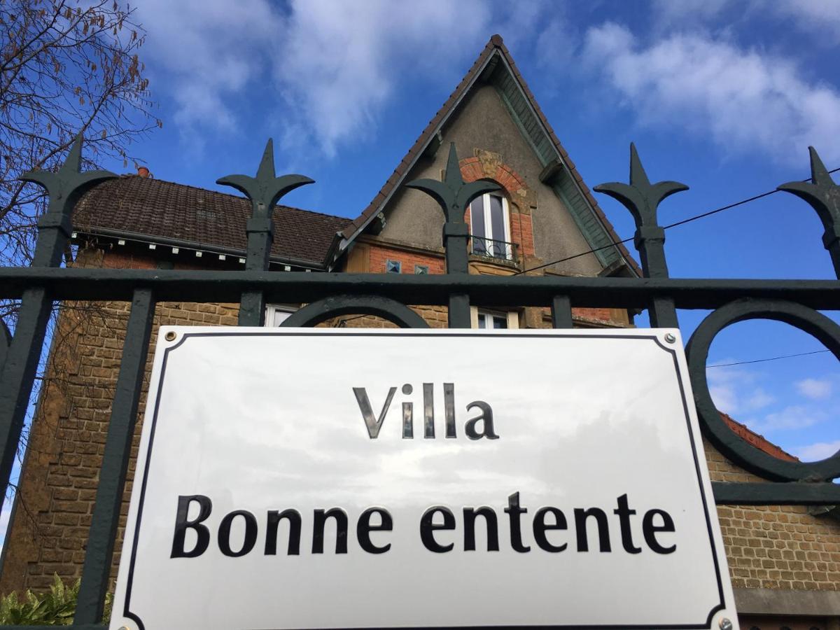 Villa Bonne Entente Donchery Eksteriør billede